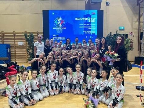 Minik cimnastikçiler İtalya’dan madalyalarla döndü
