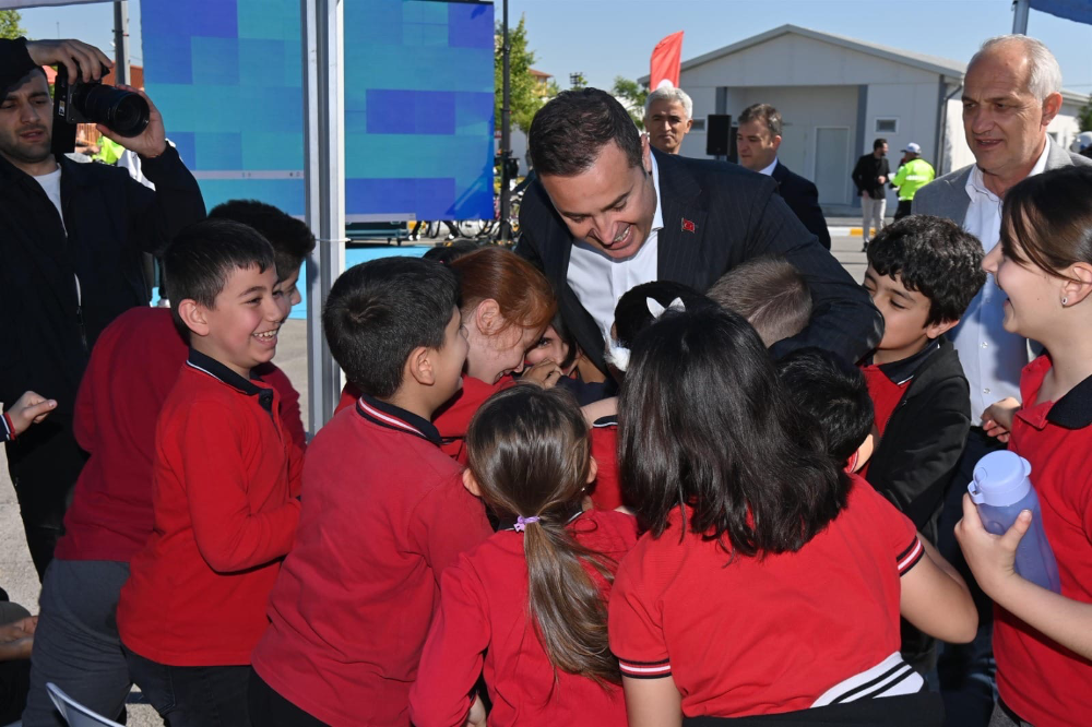 Trafik Haftası’nda çocuklar eğlenirken öğrendiler