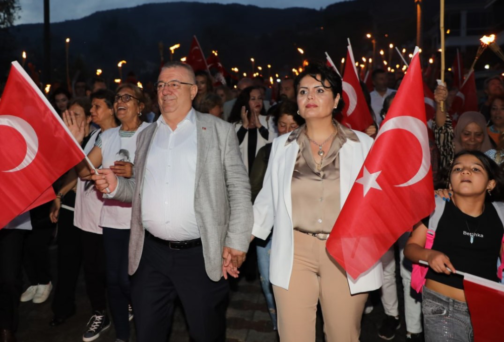 EDREMİT’TE 19 MAYIS COŞKUSU